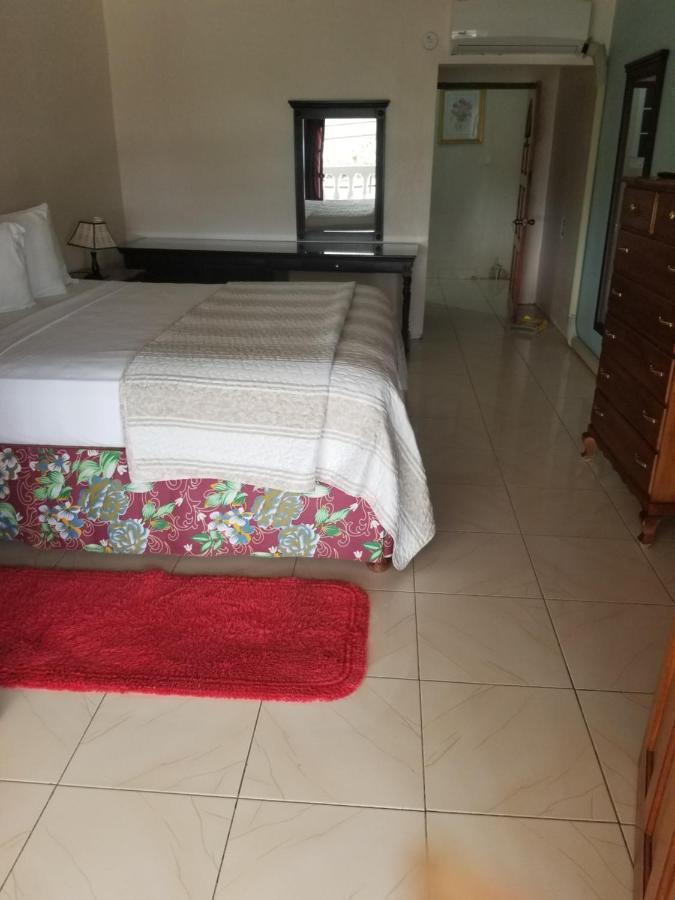 Chateau Margarita Ja Montego Bay Exterior foto